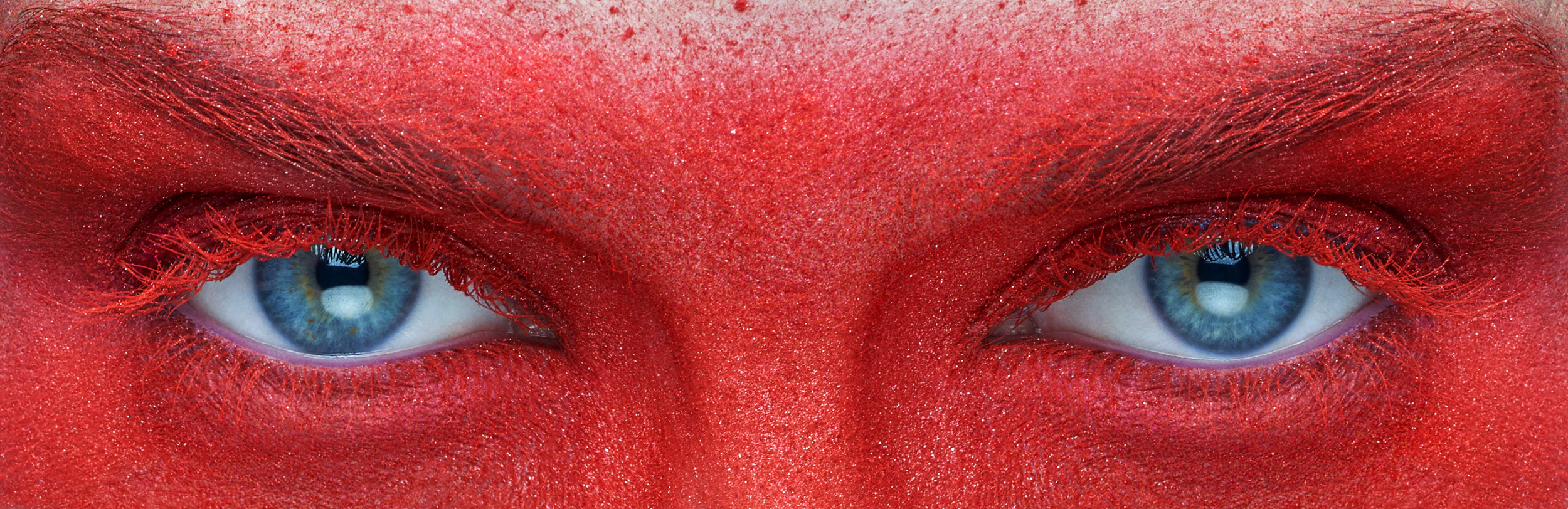 Musilek-Stan-Red-Eyes-Makeup